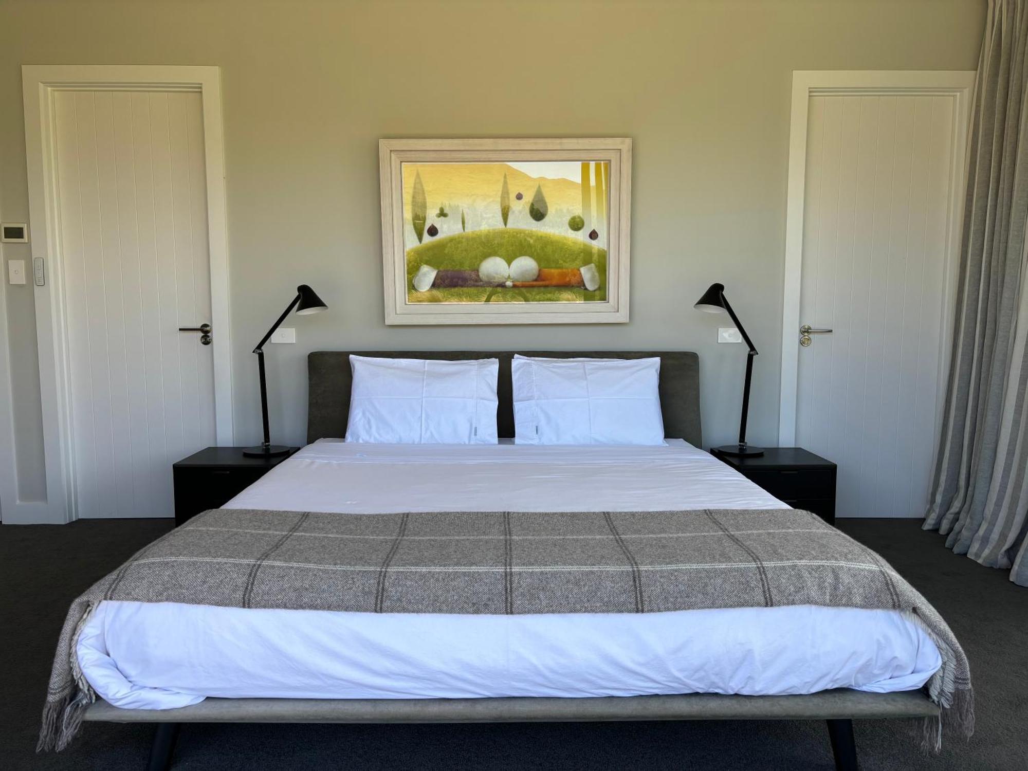 Tucker Beach Private Exclusive Retreat 퀸즈타운 객실 사진