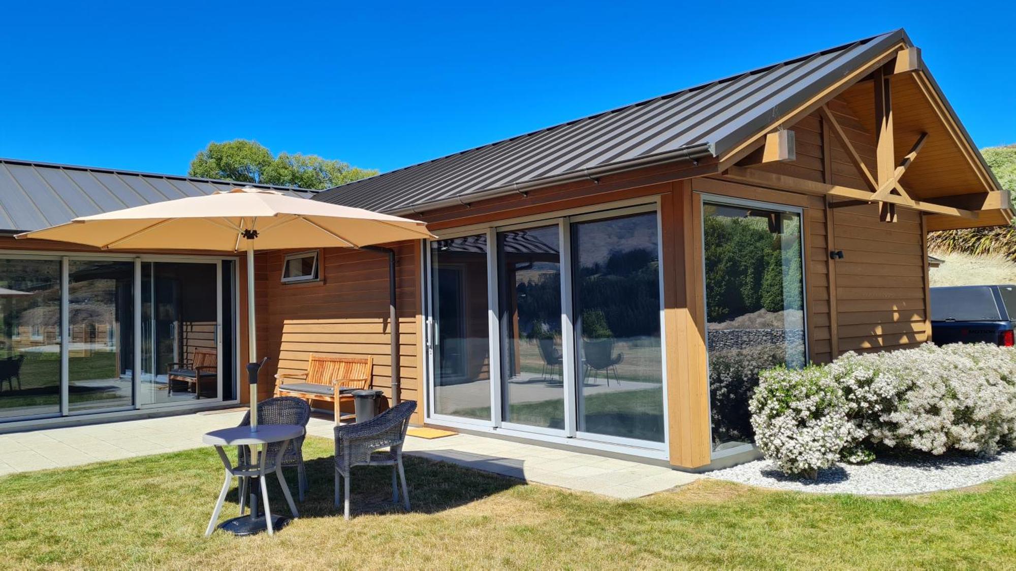 Tucker Beach Private Exclusive Retreat 퀸즈타운 객실 사진